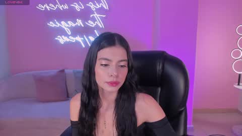 Snapshot of bellaconnor_ chatting on 18, 6, 2026 Bella online show from 18, 6, 2026