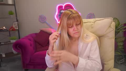 Snapshot of bellalapetit chatting on 27, 3, 2026 Bella online show from 27, 3, 2026