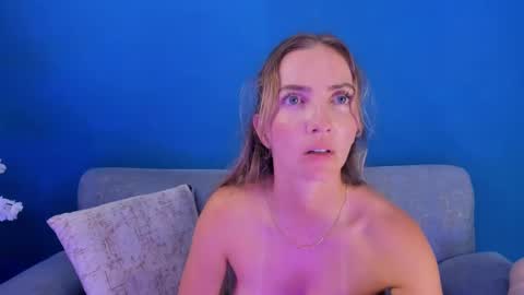 Snapshot of bellamariex chatting on 8, 3, 2026 Bella Marie online show from 8, 3, 2026