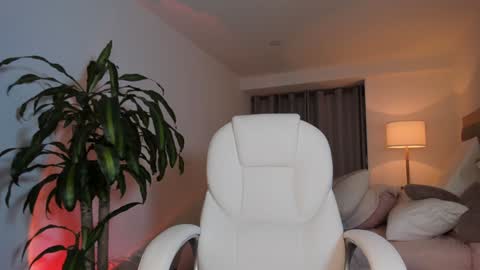 Bella Mia online show from 26, 1, 2025