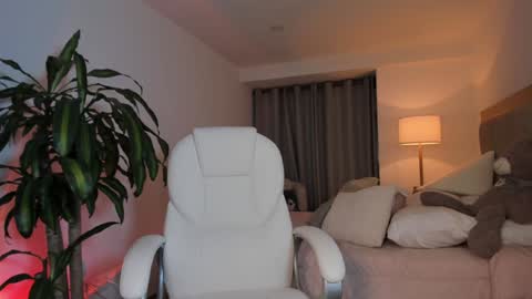 Bella Mia online show from 27, 1, 2025