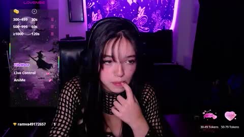 Bella Monteluna online show from 14, 12, 2025