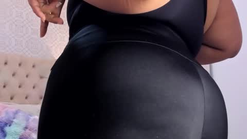 Snapshot of bellanixs chatting on 8, 11, 2025 Bella Nix big tits online show from 8, 11, 2025