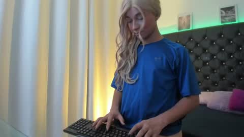 Snapshot of bellaroge chatting on 31, 7, 2026 bellaroge online show from 31, 7, 2026