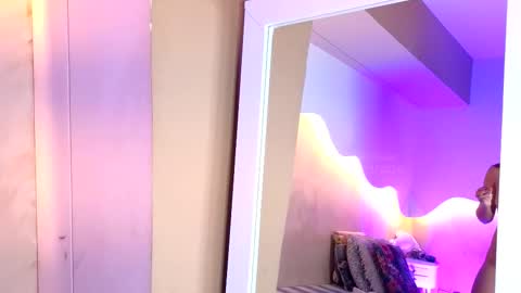 Snapshot of bellarooux chatting on 24, 3, 2026 bellarooux online show from 24, 3, 2026