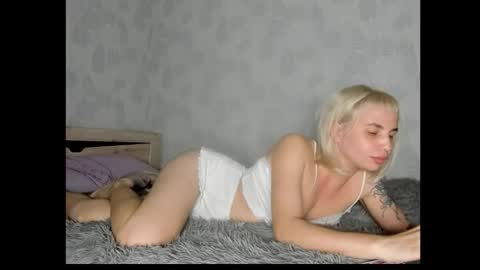 Snapshot of bellaseein chatting on 5, 10, 2025 Bella Seen online show from 5, 10, 2025