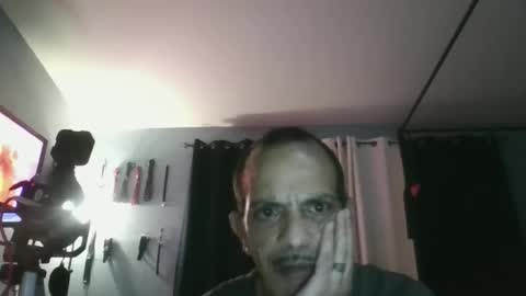 Snapshot of bellaskeykeeper chatting on 9, 2, 2026 Bellaskeykeeper online show from 9, 2, 2026