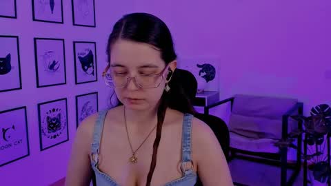 Bella. Ntmu online show from 10, 2, 2025