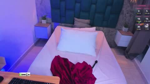 Bella Velvet online show from 13, 11, 2025