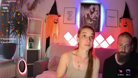 Snapshot of bellaxundxuwe chatting on 13, 10, 2025 Bella und Uwe online show from 13, 10, 2025