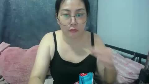 Snapshot of bellbabe chatting on 7, 11, 2025 Bella online show from 7, 11, 2025