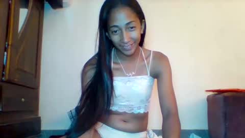 Snapshot of belle_annah chatting on 15, 4, 2026 belle_annah online show from 15, 4, 2026