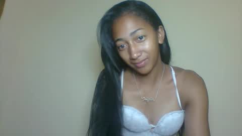 Snapshot of belle_annah chatting on 20, 4, 2026 belle_annah online show from 20, 4, 2026
