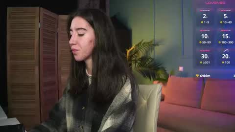 Bella online show from 4, 10, 2025