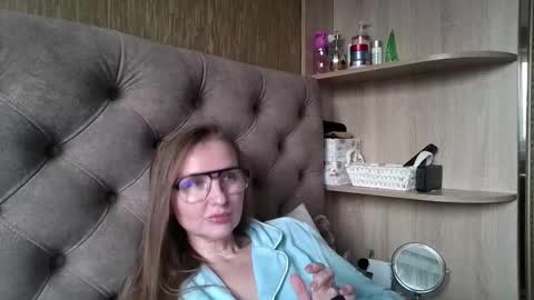 Amelia online show from 23, 11, 2025