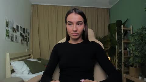 Bella online show from 2, 12, 2025