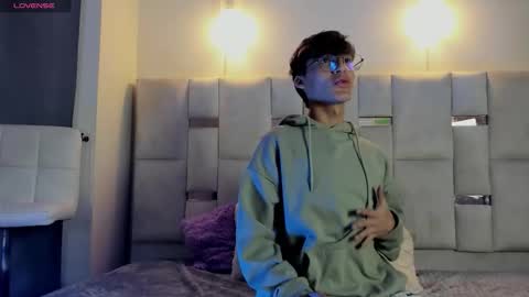 Neon online show from 15, 9, 2025