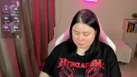 LinaBoo online show from 10, 4, 2026