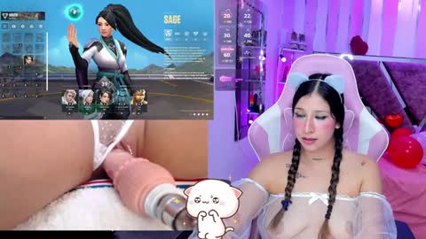 Snapshot of bellyrouse chatting on 8, 2, 2025 Belly Bella online show from 8, 2, 2025