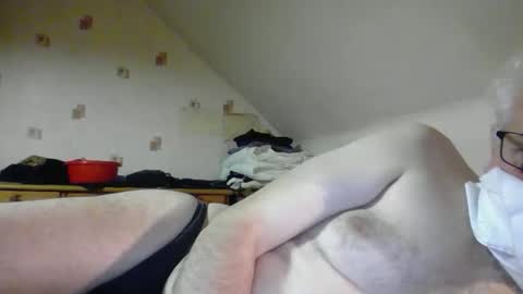 Snapshot of bemichel chatting on 18, 4, 2026 jaimetout online show from 18, 4, 2026