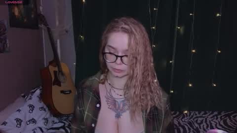 Snapshot of benevolently chatting on 2, 2, 2026 KENDALL NATHAN online show from 2, 2, 2026