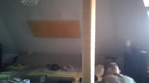 benizio online show from 8, 12, 2024