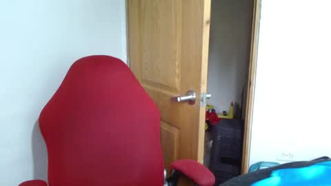 benjamin_isaac online show from 3, 12, 2025