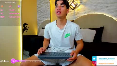 Snapshot of benjamin_more chatting on 7, 10, 2025 BENJAMIN online show from 7, 10, 2025