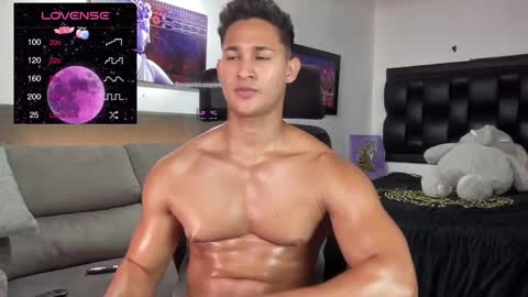 Snapshot of benjamincooperk1 chatting on 1, 3, 2025 benjamincooperk online show from 1, 3, 2025