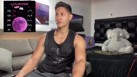 Snapshot of benjamincooperk1 chatting on 2, 3, 2025 benjamincooperk online show from 2, 3, 2025