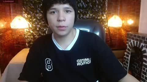 Snapshot of benjamintwink1 chatting on 14, 12, 2024 BENJAMIN online show from 14, 12, 2024