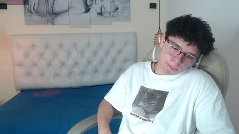 Snapshot of benjamintwink1 chatting on 1, 2, 2025 BENJAMIN online show from 1, 2, 2025