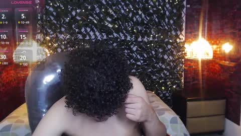 Snapshot of benjamintwink1 chatting on 12, 3, 2025 BENJAMIN online show from 12, 3, 2025