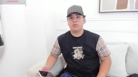 bennett_alejoo online show from 11, 9, 2025