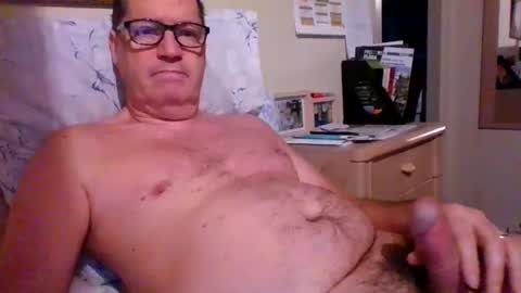 Snapshot of bennybutterfly007 chatting on 7, 1, 2025 bennybutterfly007 online show from 7, 1, 2025