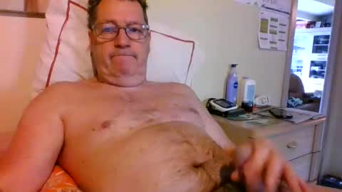 Snapshot of bennybutterfly007 chatting on 21, 4, 2026 bennybutterfly007 online show from 21, 4, 2026