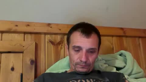 Snapshot of bennymn chatting on 10, 6, 2026 benny and innocentvixon online show from 10, 6, 2026