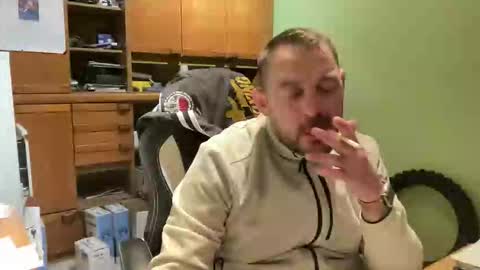 benochau online show from 4, 4, 2026