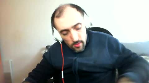 bentish online show from 2, 2, 2025