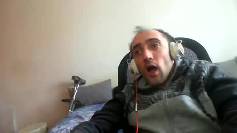 Snapshot of bentish chatting on 20, 12, 2025 bentish online show from 20, 12, 2025