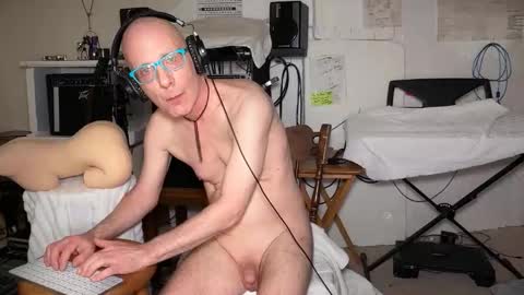 Snapshot of bentkokus chatting on 17, 5, 2026 Bent online show from 17, 5, 2026