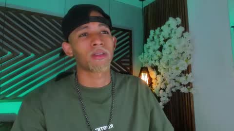 Snapshot of bento_fox chatting on 20, 9, 2025 bento_fox online show from 20, 9, 2025