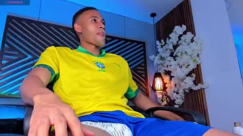 Snapshot of bento_fox chatting on 22, 11, 2025 bento_fox online show from 22, 11, 2025