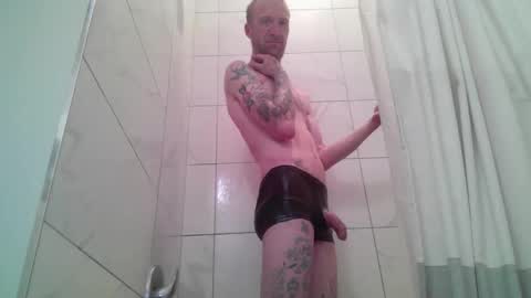 Snapshot of bentoverblonde chatting on 22, 4, 2026 BentOverBlonde online show from 22, 4, 2026