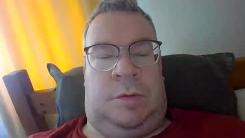 Snapshot of bentre2022 chatting on 19, 7, 2026 SimonJones2000 online show from 19, 7, 2026