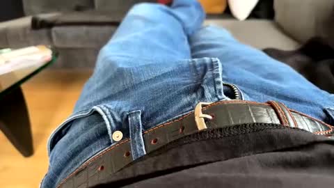 Snapshot of benz10001 chatting on 23, 2, 2025 benz10001 online show from 23, 2, 2025