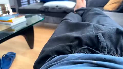 Snapshot of benz10001 chatting on 21, 9, 2025 benz10001 online show from 21, 9, 2025