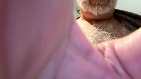 Snapshot of benz10001 chatting on 17, 10, 2025 benz10001 online show from 17, 10, 2025