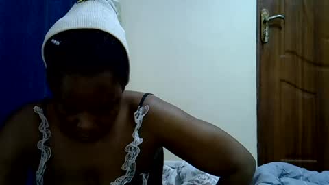 Snapshot of berbiestar chatting on 4, 7, 2026 Crazybeibe online show from 4, 7, 2026