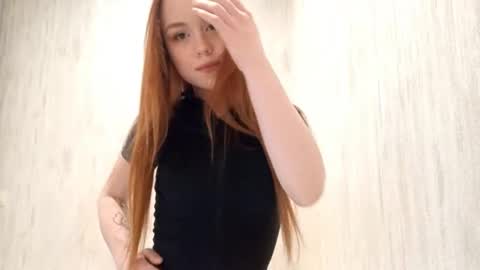 Snapshot of berenicefarran chatting on 5, 3, 2026 Ora Enderson online show from 5, 3, 2026
